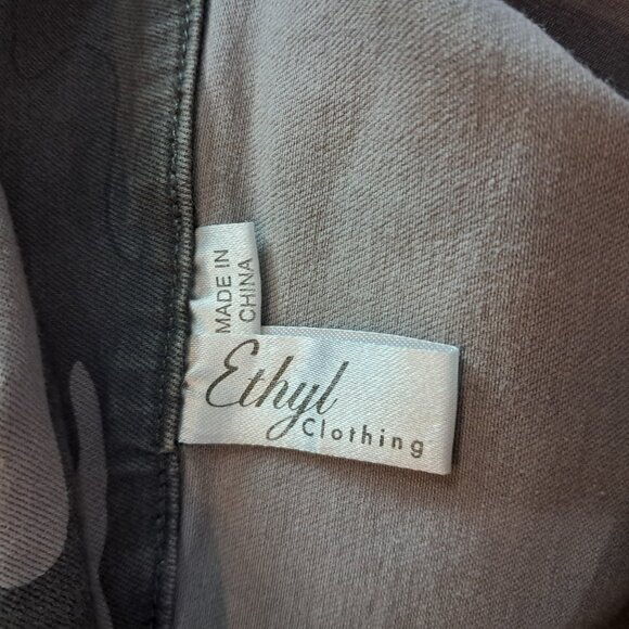 Ethyl women's size M camo denim jacket, NEW WITHOUT TAGS - Picture 7 of 8